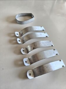 Abrazadera de tensión Galvanizada 73mm